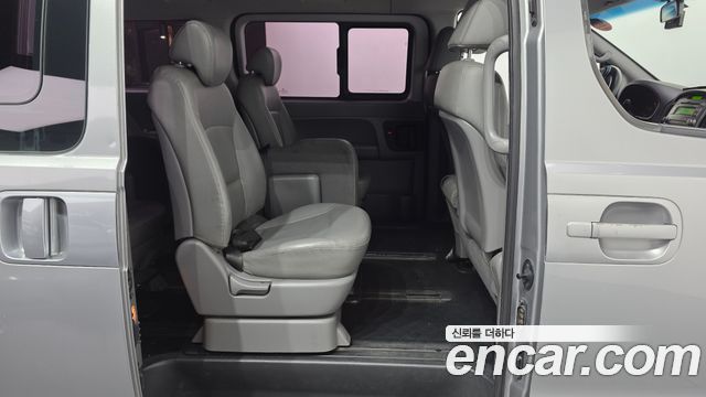 Hyundai Grand Starex 12-Seater Wagon CVX Luxury 2015 — фото 11
