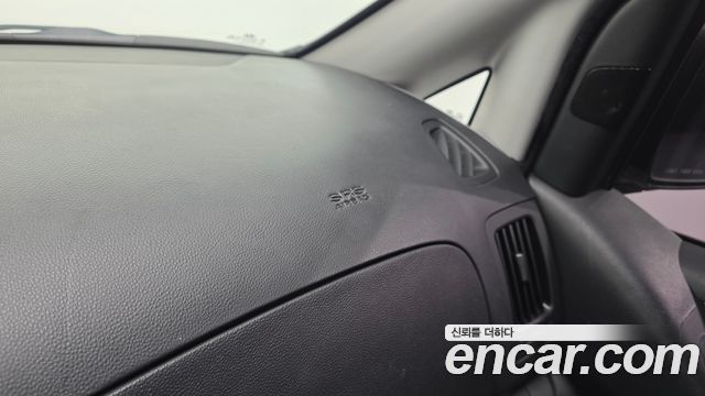 Hyundai Grand Starex 12-Seater Wagon CVX Luxury 2015 — фото 30