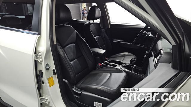 KG Mobility (SsangYong) Very New Tivoli Gasoline 1.5 2WD V3 2022 — фото 10