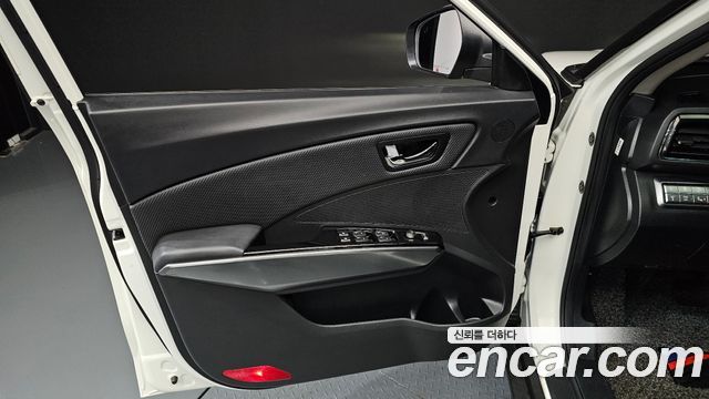 KG Mobility (SsangYong) Very New Tivoli Gasoline 1.5 2WD V3 2022 — фото 30
