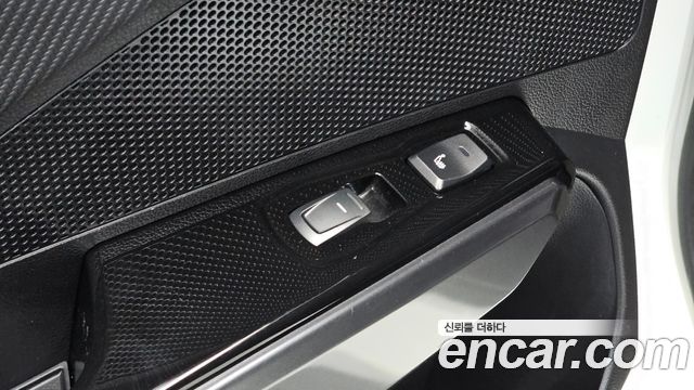 KG Mobility (SsangYong) Very New Tivoli Gasoline 1.5 2WD V3 2022 — фото 33