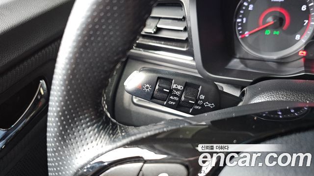 KG Mobility (SsangYong) Very New Tivoli Gasoline 1.5 2WD V3 2022 — фото 36