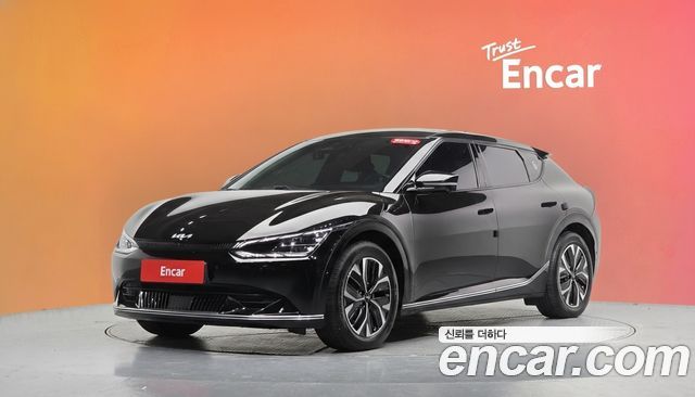 Kia EV6 Long Range Earth 2023 — фото 1