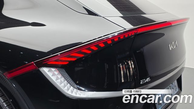 Kia EV6 Long Range Earth 2023 — фото 23