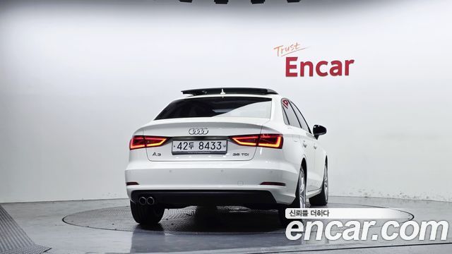 Audi A3 35 TDI Dynamic 8V 2015 — фото 4
