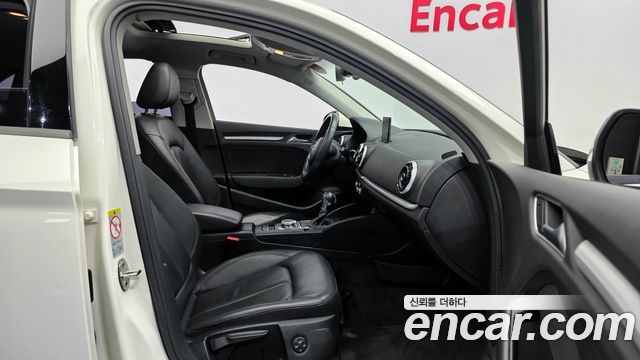 Audi A3 35 TDI Dynamic 8V 2015 — фото 12