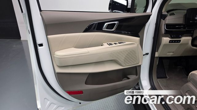 Kia Carnival (IV) HEV 7seater Signature 2024 — фото 24