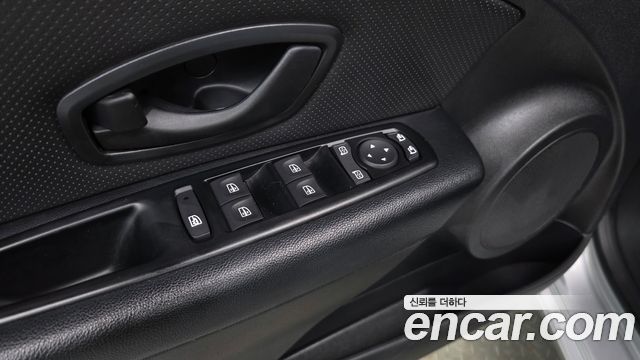 Renault Korea SM3 Neo SE 2018 — фото 17