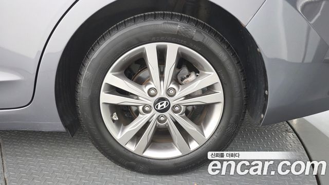 Hyundai Avante (AD) 1.6 GDI Smart Special 2017 — фото 21