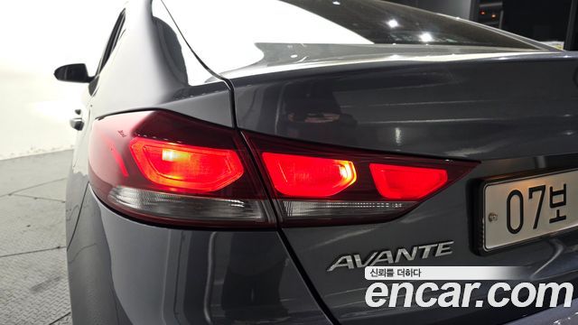 Hyundai Avante (AD) 1.6 GDI Smart Special 2017 — фото 23