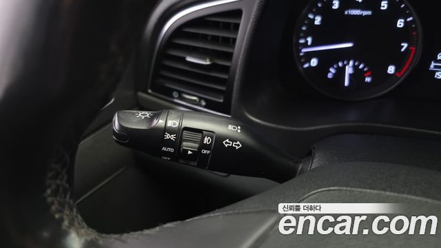 Hyundai Avante (AD) 1.6 GDI Smart Special 2017 — фото 30