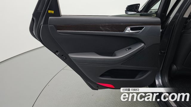 Genesis G80 3.3 GDI AWD Luxury 2017 — фото 25