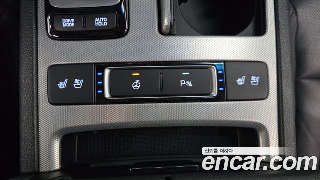 Genesis G80 3.3 GDI AWD Luxury 2017 — фото 27