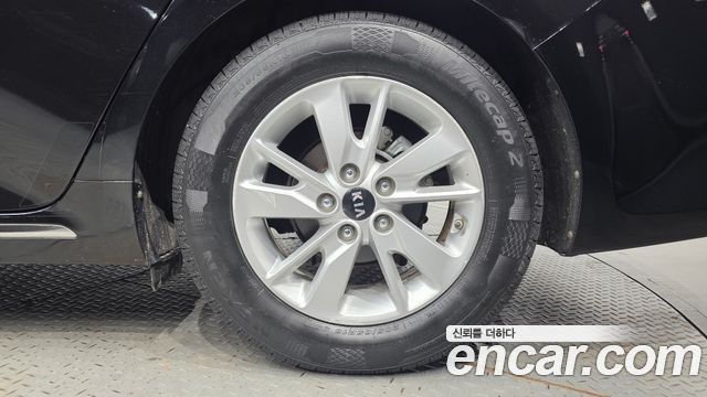 Kia K5 (II) LPI MX Luxury 2017 — фото 21