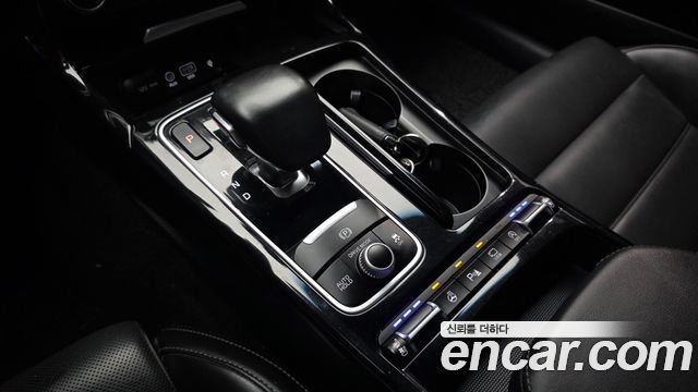 Kia Stinger 2.0 Turbo 2WD Platinum 2018 — фото 9