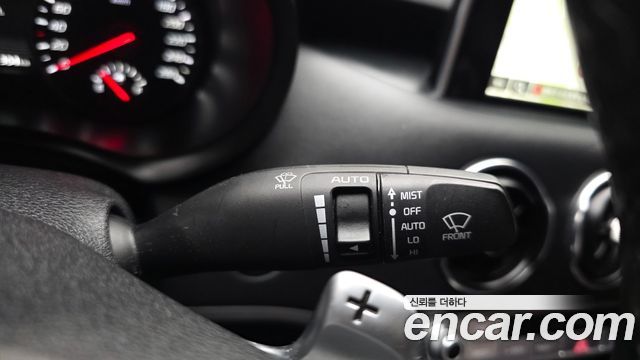 Kia Stinger 2.0 Turbo 2WD Platinum 2018 — фото 20