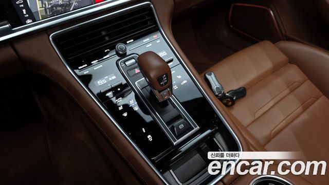 Porsche Panamera (971) 3.0 AWD 2020 — фото 9