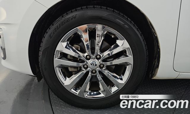 Kia Carnival 9-seater Noblesse 2016 — фото 5