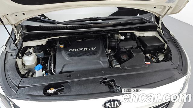 Kia Carnival 9-seater Noblesse 2016 — фото 6