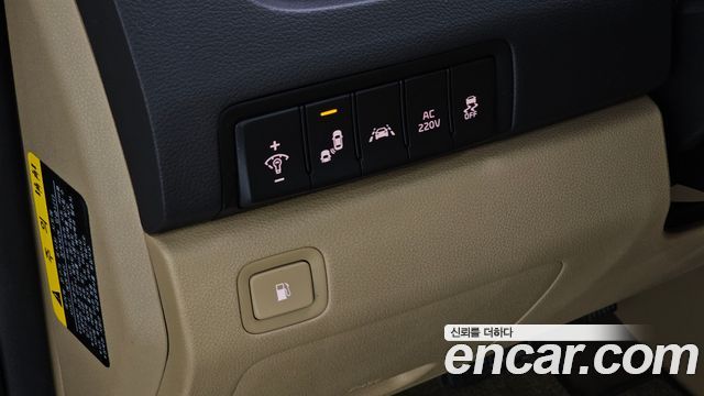 Kia Carnival 9-seater Noblesse 2016 — фото 18