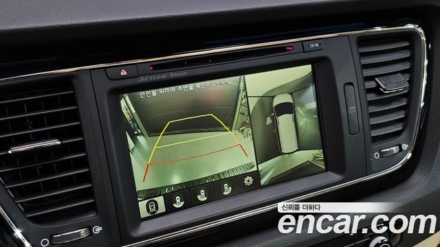 Kia Carnival 9-seater Noblesse 2016 — фото 20