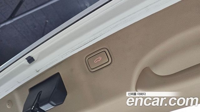 Kia Carnival 9-seater Noblesse 2016 — фото 22