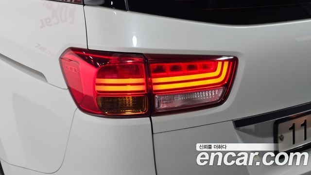 Kia Carnival 9-seater Noblesse 2016 — фото 29