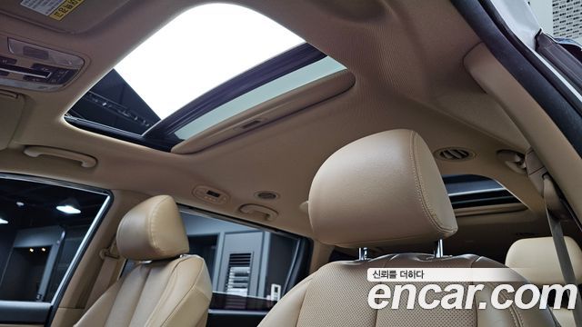 Kia Carnival 9-seater Noblesse 2016 — фото 33