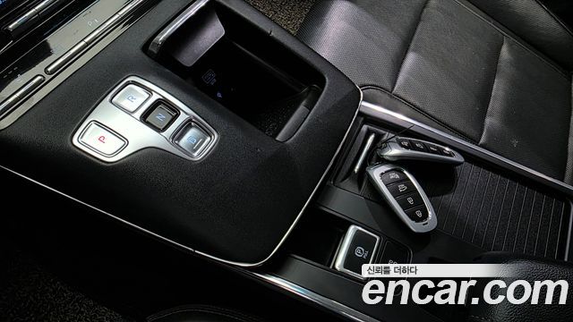 Hyundai Grandeur (IG) 2.5 Premium Choice 2021 — фото 9