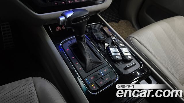 Kia Carnival 9-seater Prestige 2016 — фото 9