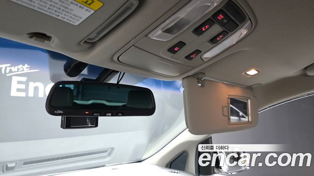 Kia Carnival 7-seater Limousine VIP 2016 — фото 30