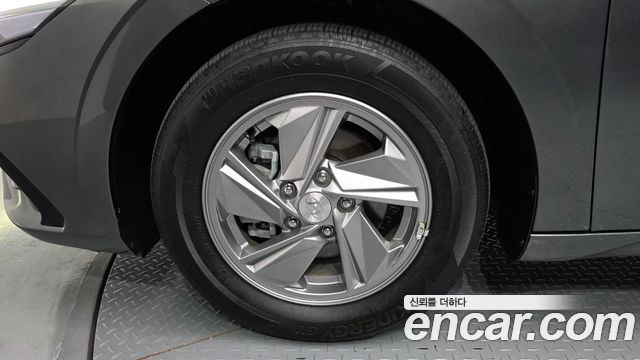 Hyundai Avante (CN7) 1.6 LPi Smart 2025 — фото 5