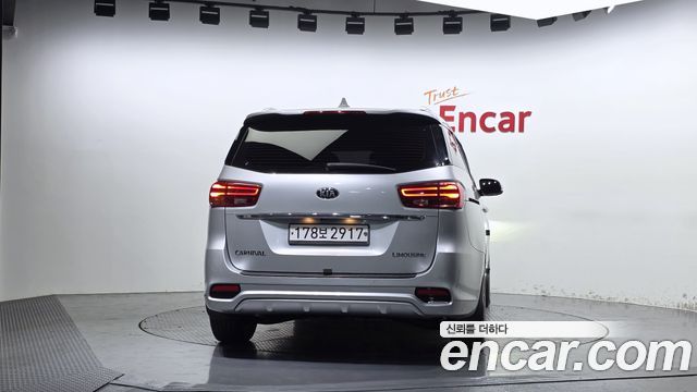 Kia Carnival Gasoline 7-Seater Limousine President 2020 — фото 4