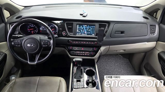 Kia Carnival Gasoline 7-Seater Limousine President 2020 — фото 7