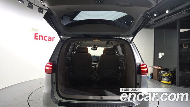 Kia Carnival Gasoline 7-Seater Limousine President 2020 — фото 24