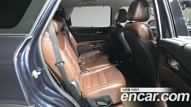 Kia Sorento Diesel 2.2 2WD Noblesse Special 2017 — фото 12