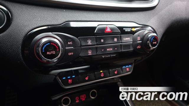 Kia Sorento Diesel 2.2 2WD Noblesse Special 2017 — фото 16