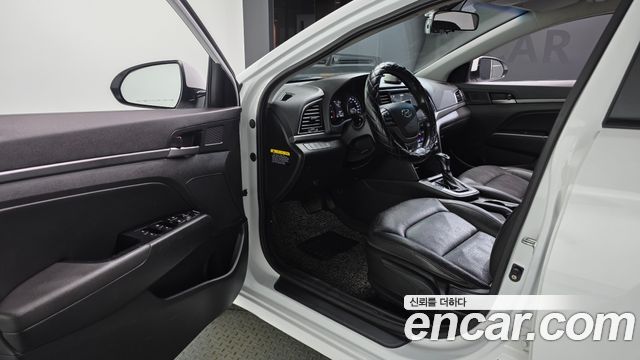 Hyundai Avante (AD) 1.6 GDI Smart 2018 — фото 10