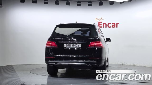 Mercedes-Benz GLE-Class (W166) GLE250 d 4MATIC 2016 — фото 4
