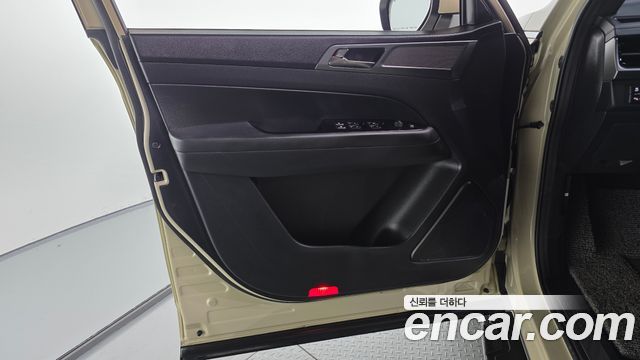 KG Mobility (SsangYong) Rexton Sports Khan Diesel 2.2 4WD Culman Prestige 2024 — фото 24