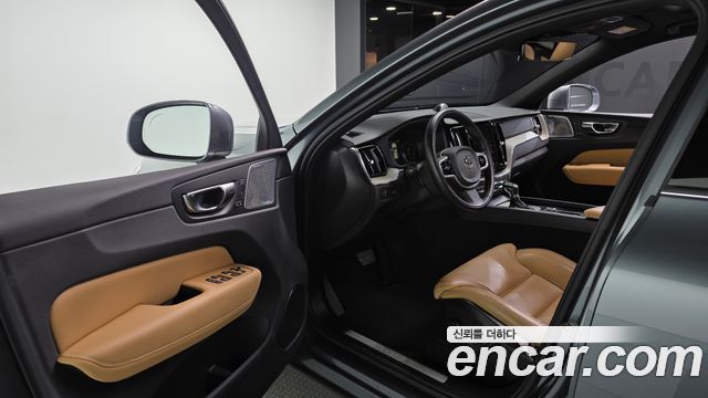 Volvo XC60 (II) D5 Inscription 2018 — фото 10