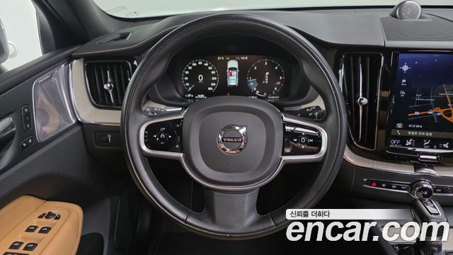 Volvo XC60 (II) D5 Inscription 2018 — фото 13