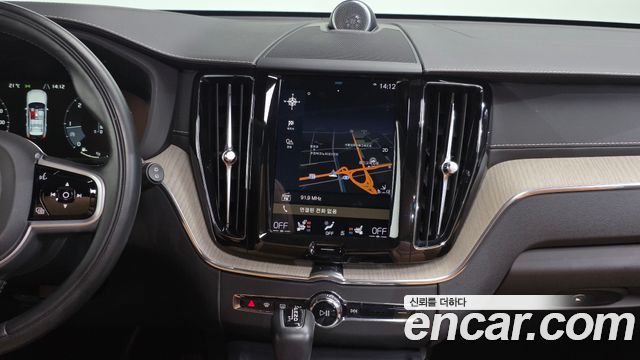 Volvo XC60 (II) D5 Inscription 2018 — фото 14