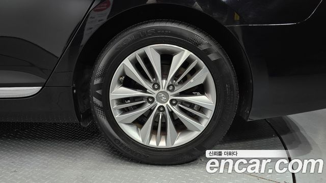 Hyundai Grandeur (HG) HG240 Modern Collection 2017 — фото 21