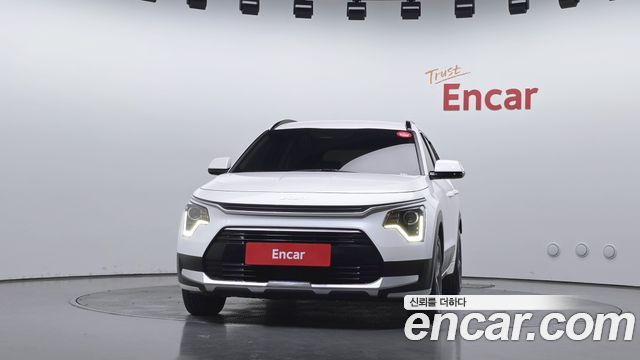 Kia Niro Prestige 2022 — фото 3