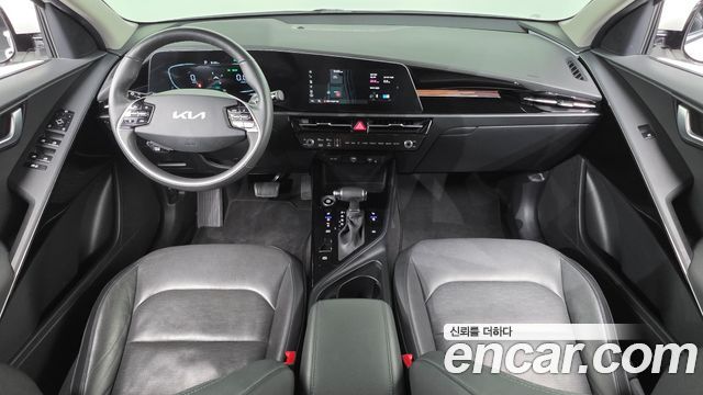 Kia Niro Prestige 2022 — фото 7
