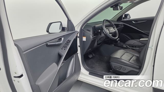 Kia Niro Prestige 2022 — фото 10