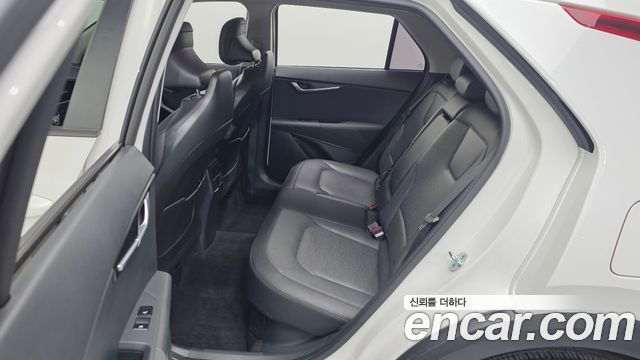 Kia Niro Prestige 2022 — фото 11