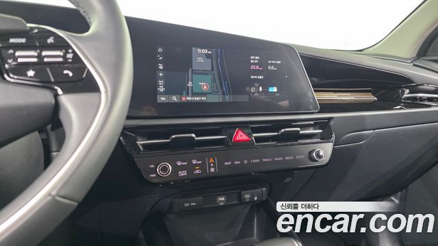 Kia Niro Prestige 2022 — фото 13