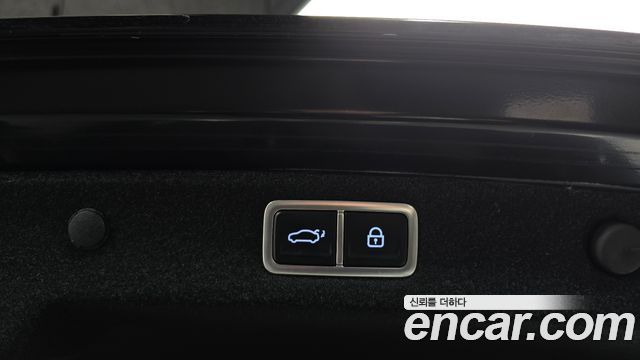 Hyundai Grandeur (GN7) 3,5 Gasoline 4WD Calligraphy 2023 — фото 19